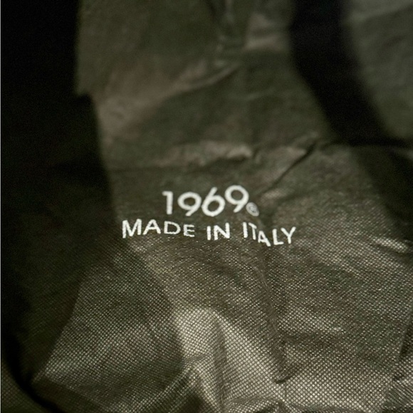 Hot Pink 1969 Heels - Picture 2 of 5